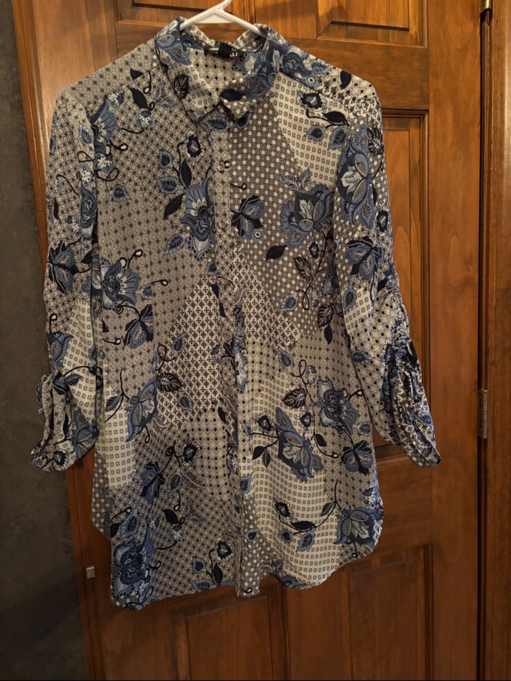 Roz & Ali Blue and White Floral Button-Down Shirt